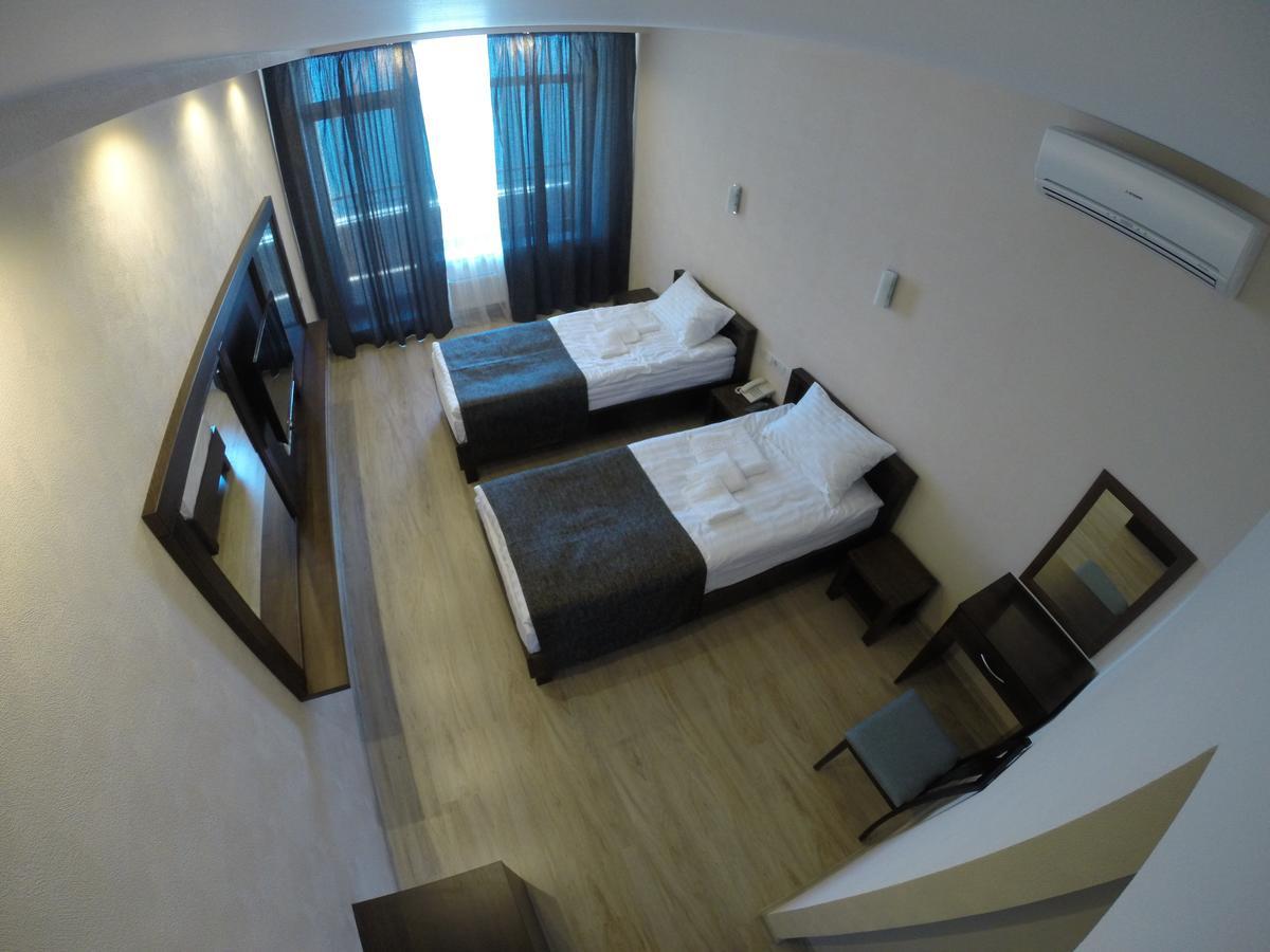 Viro Hotel Chornomorsk Buitenkant foto