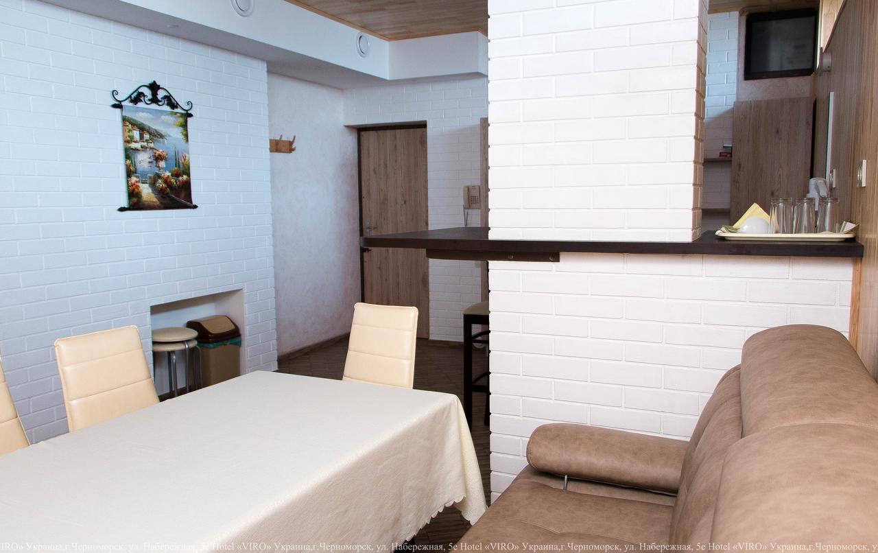 Viro Hotel Chornomorsk Buitenkant foto